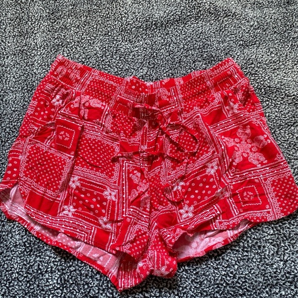 Mossimo Supply Co. Red and White Patterned Shorts - Picture 3 of 8